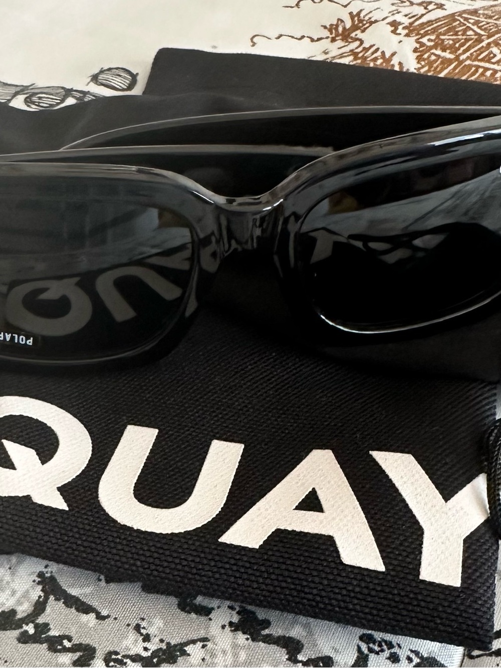 Quay Australia Yada Yada Black Polarized Sunglasses - Picture 7 of 8